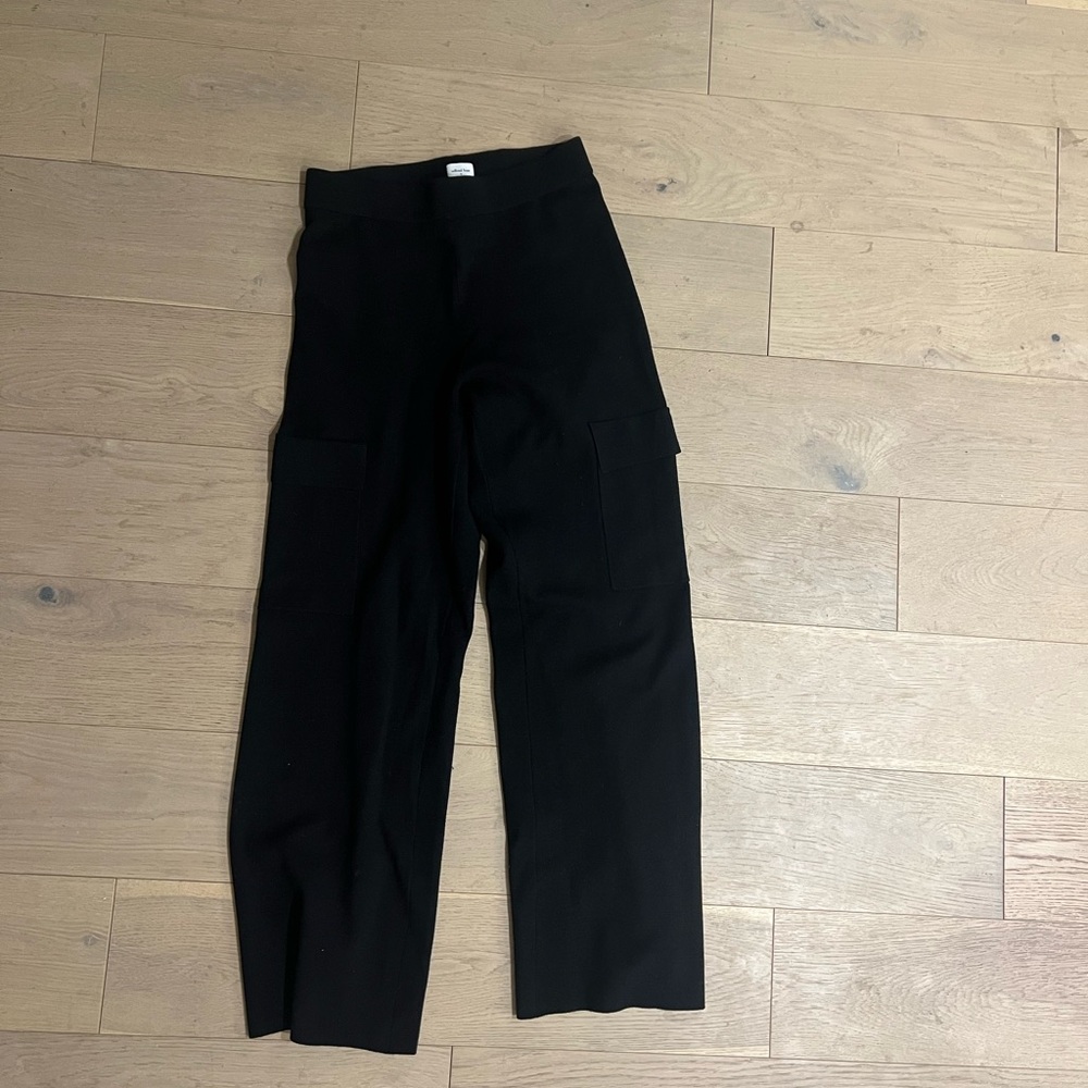Aritzia knit cargo pants size m